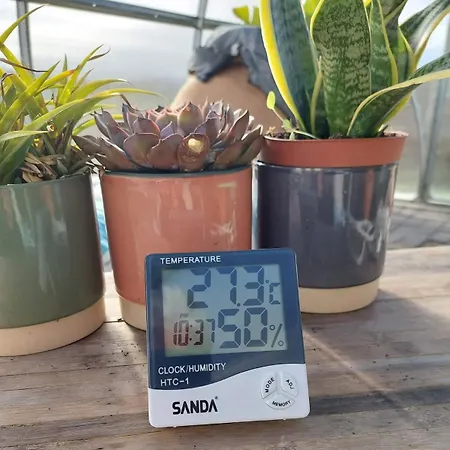 Coastal Vineyard Hideaway *